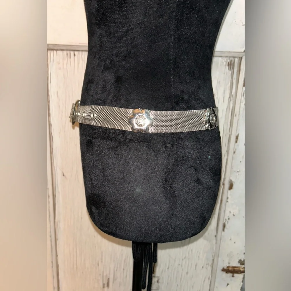 🪬🪬Vintage‎ Metal Belt with Solid Silver Flowers🪬🪬